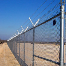 Hot sale 50*50mm aperture galvanized chain link fence with barbed wire on top